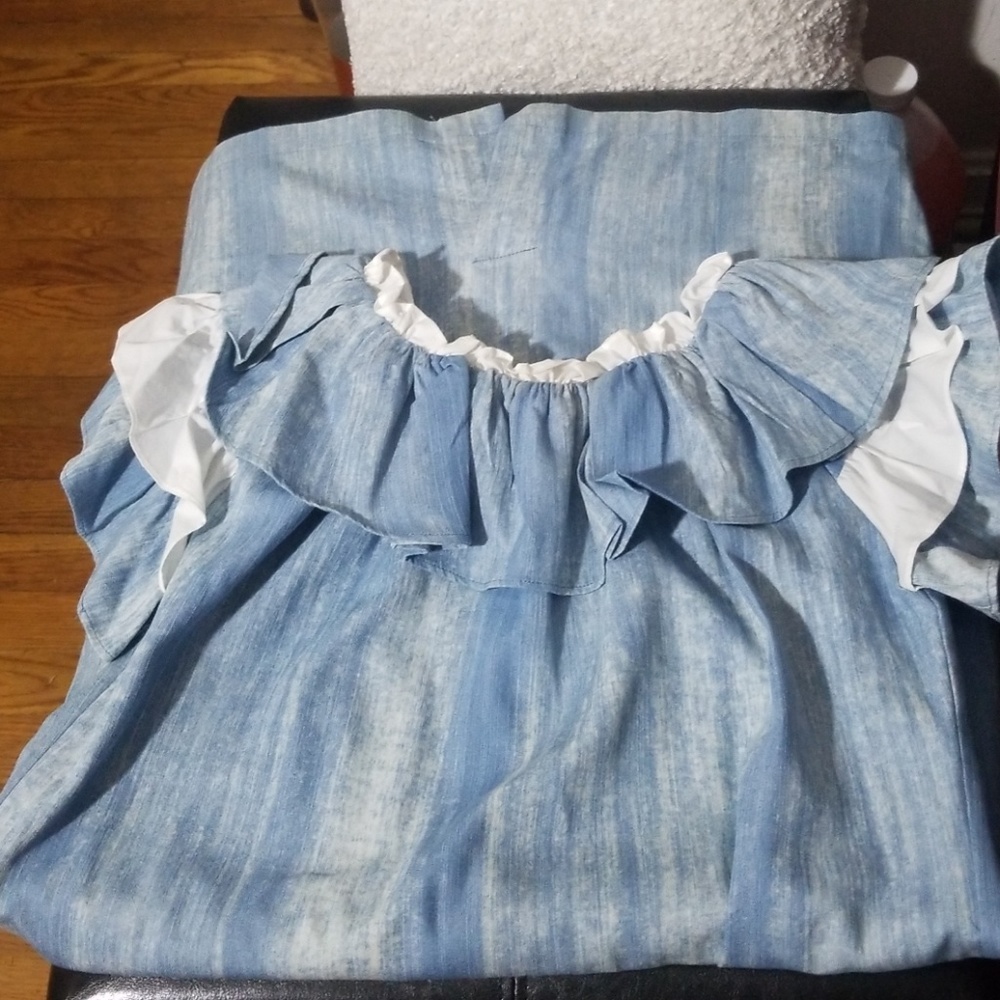 Dress - Picture 3 of 4